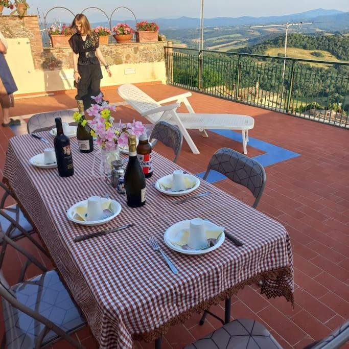 La Casa Del Gallo Radicondoli Exteriér fotografie